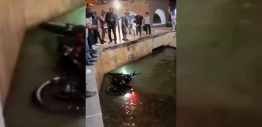 Bu da oldu: Balıklıgöl'e motosiklet düştü!