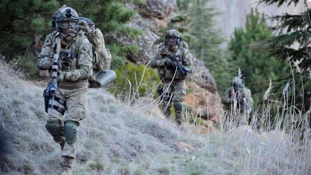 Urfa sınırında 9 terörist etkisiz hale getirildi
