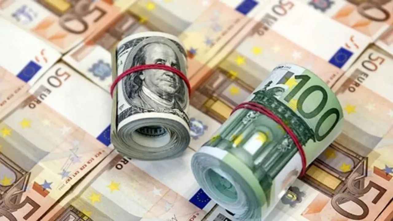 Euro, dolar karşısında en düşük seviyede
