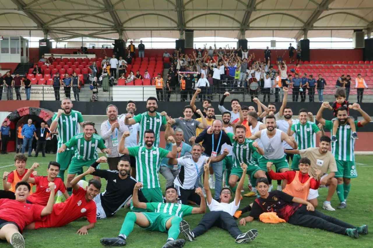 Karaköprüspor sezonun ilk galibiyetini aldı