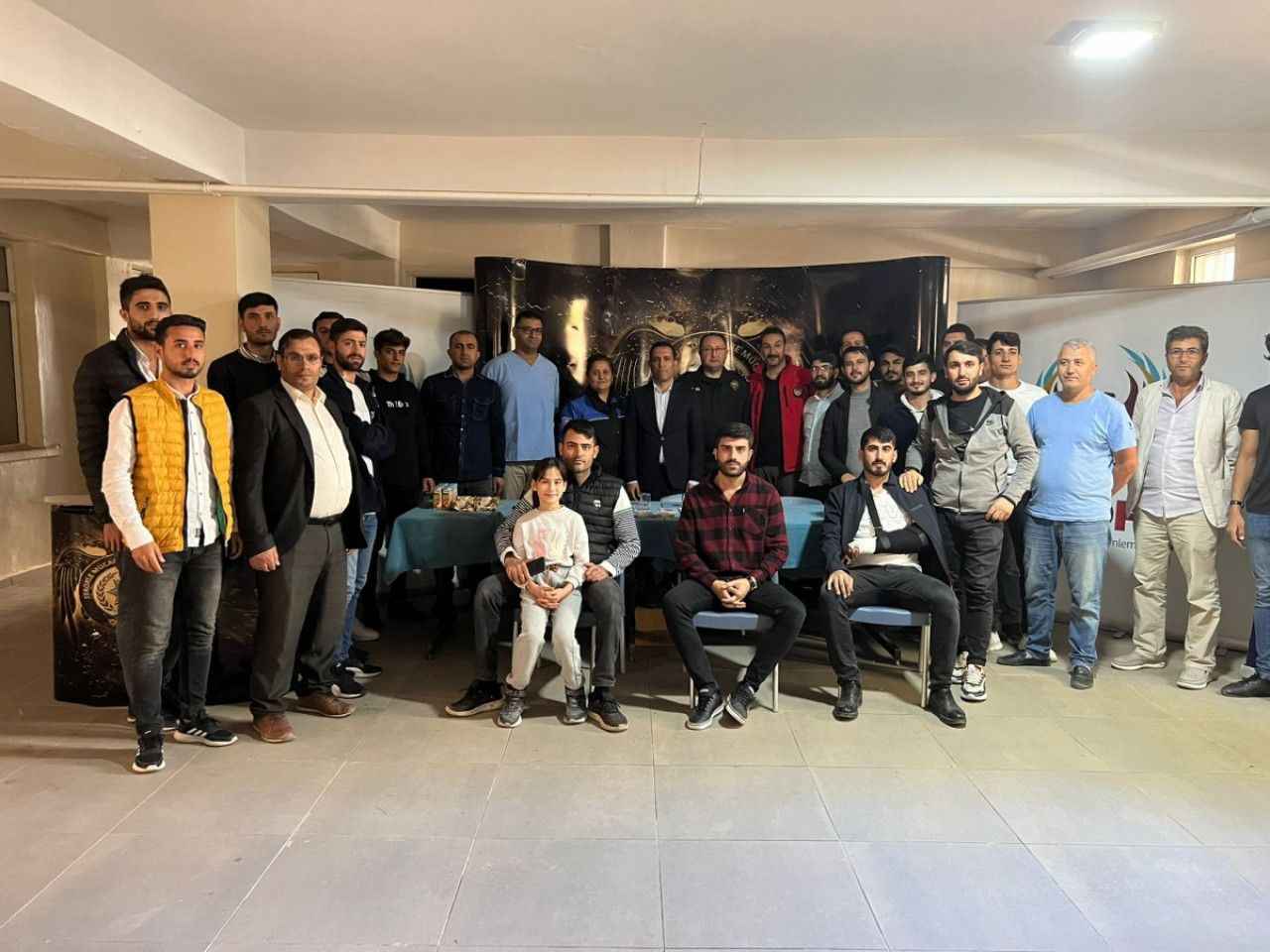 Urfa'da polisten üniversite öğrencilerine bilgilendirme