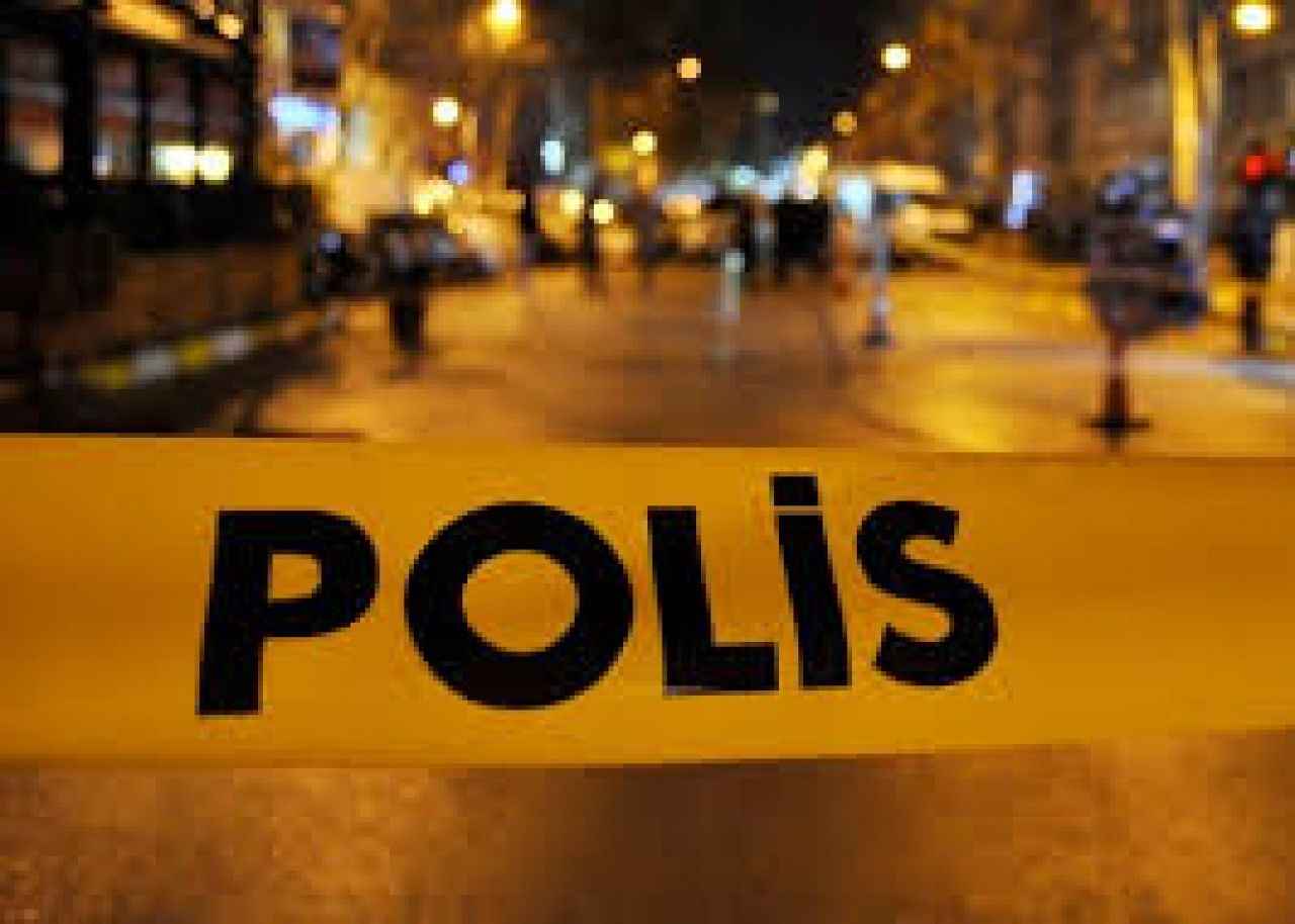 Diyarbakır'da polis servisine bombalı saldırı! 8 polis yaralı