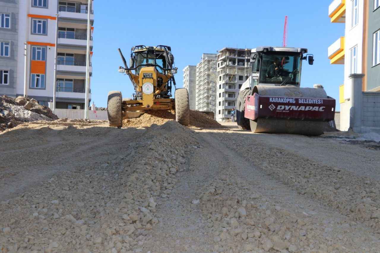 Karaköprü Belediyesi Mehmetçik’e yeni yollar kazandırıyor