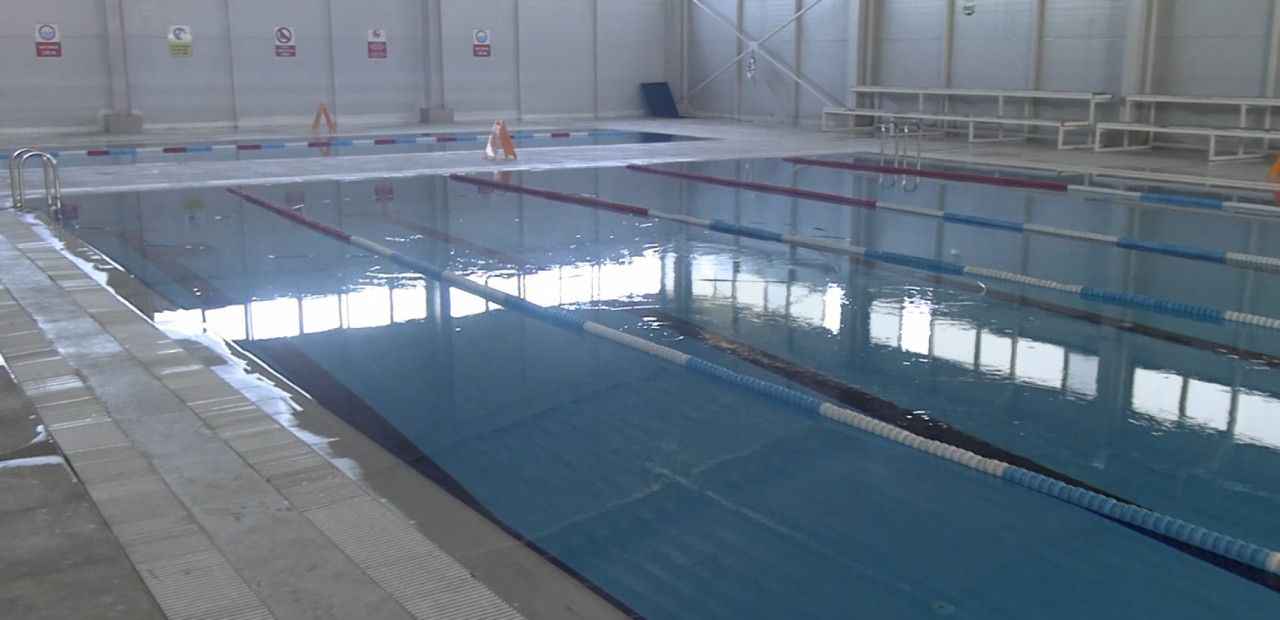 Viranşehir’de yüzme havuzu kışın da hizmette olacak