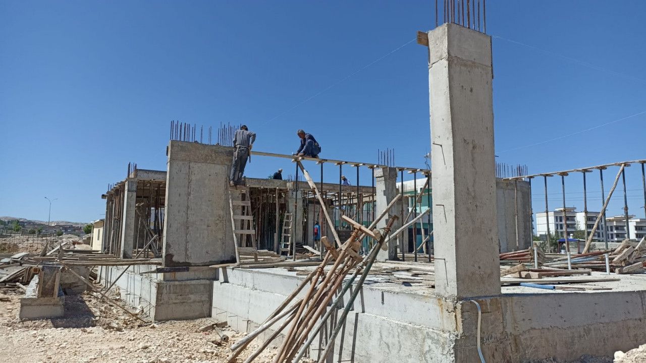 Eyyübiye’de Yenice Spor Kompleksi inşaatı ilerliyor