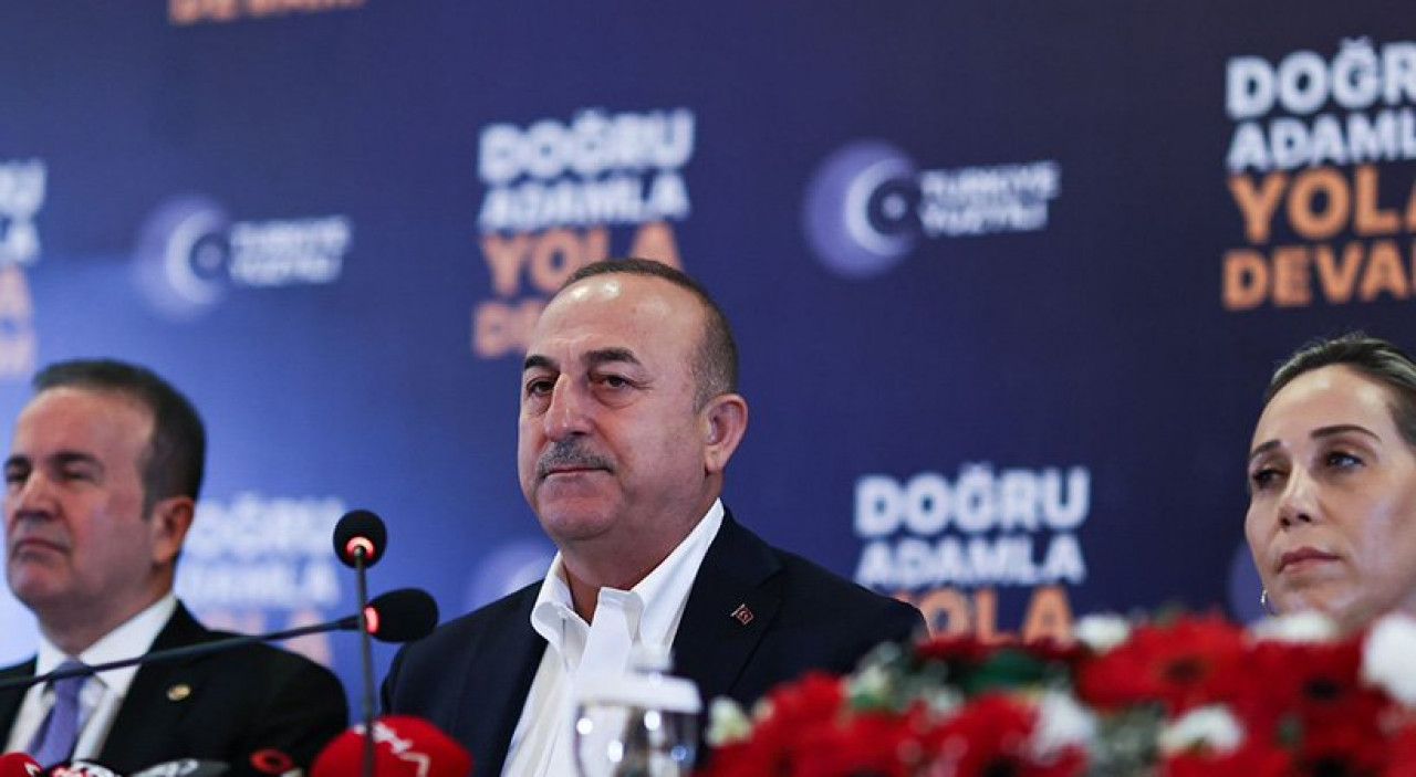 Bakan Çavuşoğlu büyükşehirlerdeki memurlara kira desteği verileceğini açıkladı