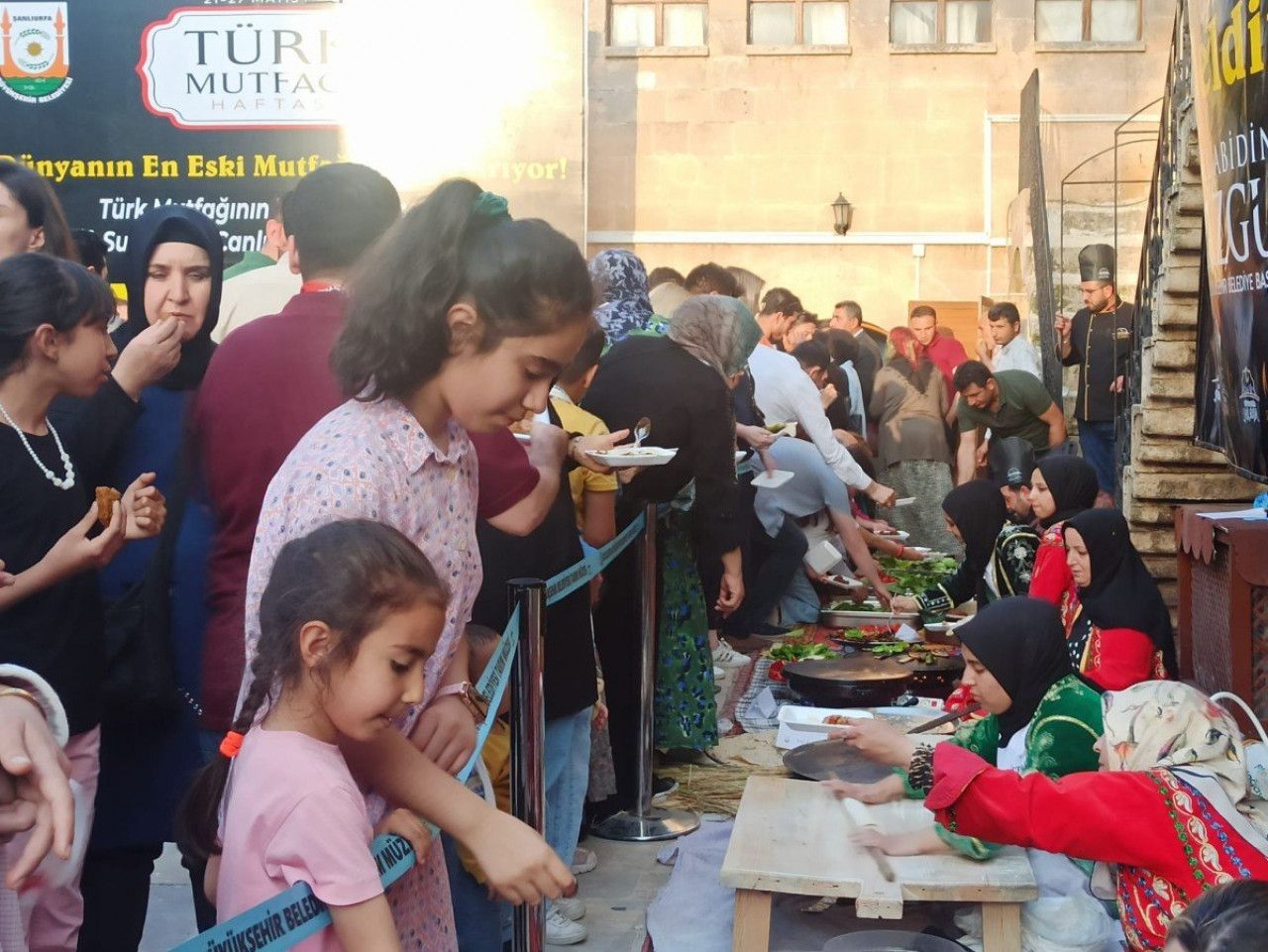 Gastronomi kenti Urfa'da yöresel lezzetler sergilendi