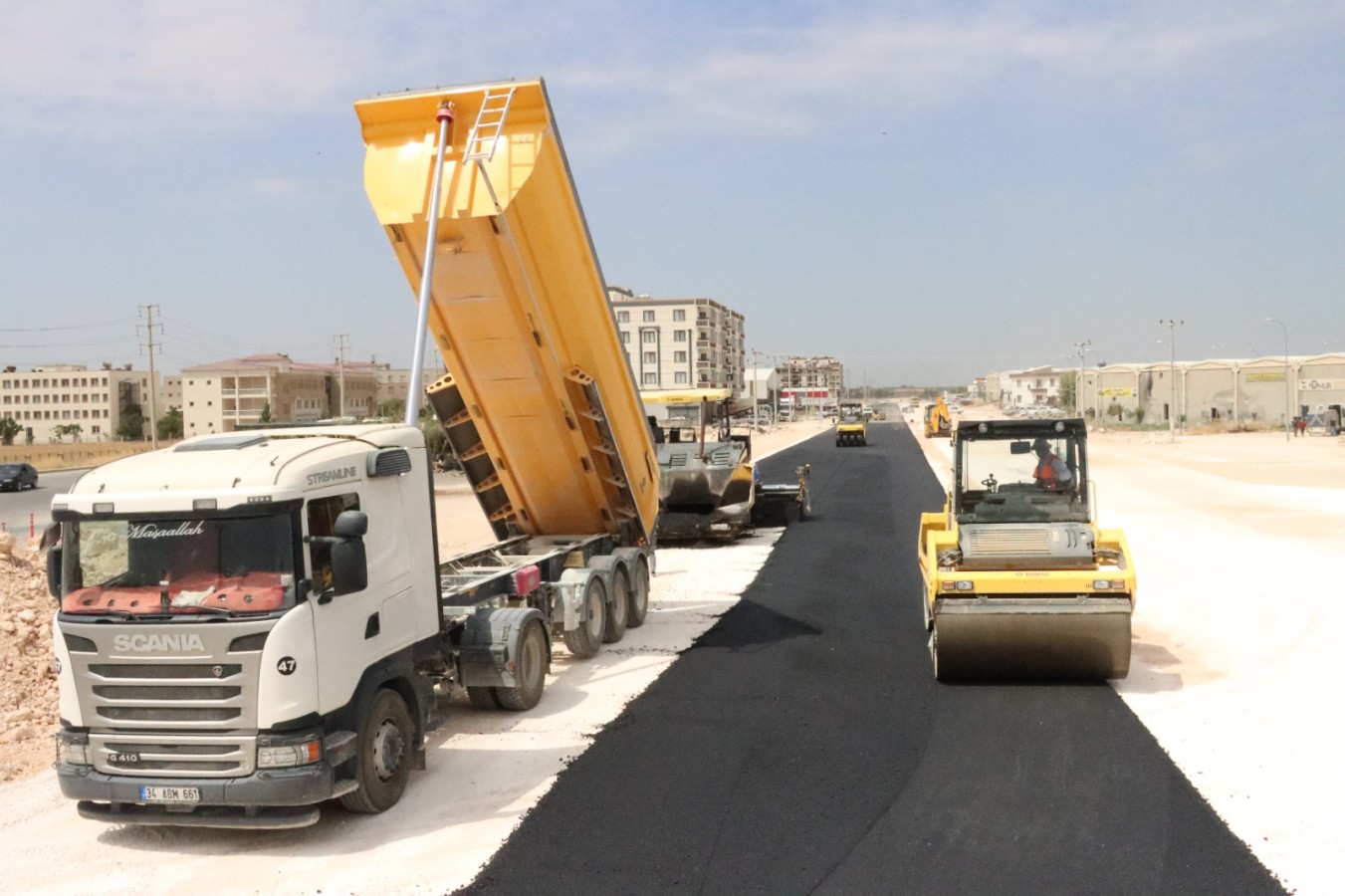 Büyükşehir’den Viranşehir’de asfalt atağı