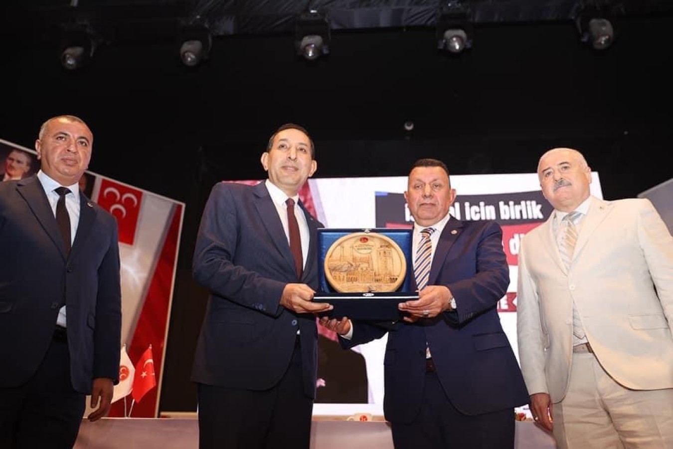 Mhp şanlıurfa il başkanı mahmut güneş, güven tazeledi