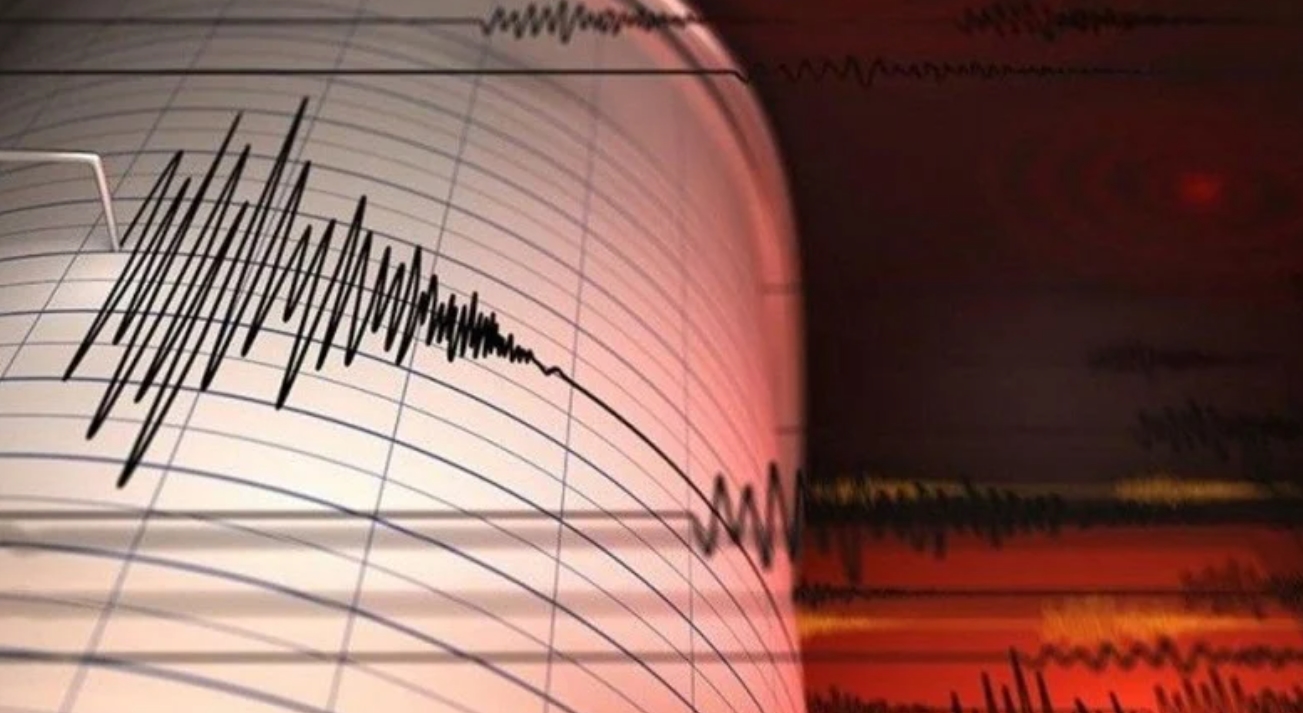 SON DAKİKA | Elazığ'da deprem oldu, Şanlıurfa da sallandı!