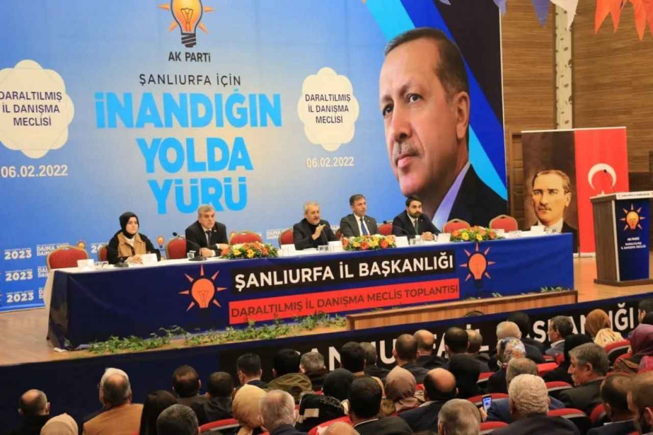 AK Parti Şanlıurfa'dan istişare için yeni toplantı formatı!
