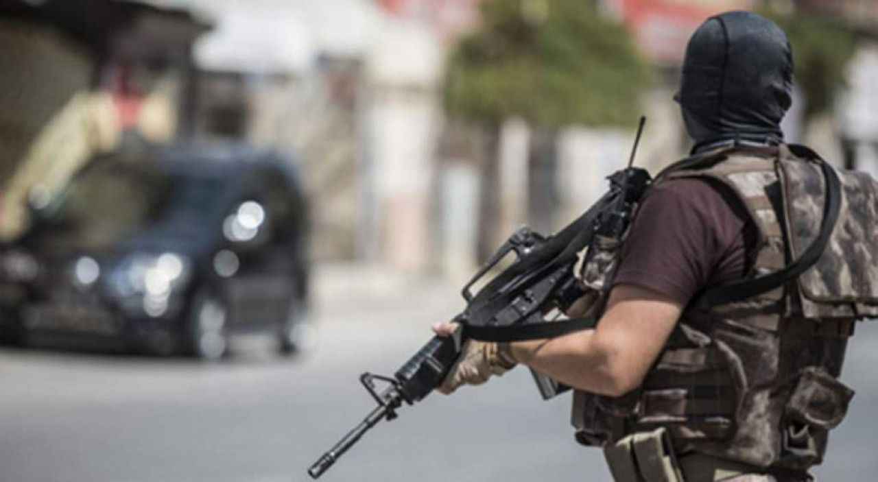 Büyükşehirlerde bombalı saldırı hazırlığında olan teröristlere Urfa'da operasyon