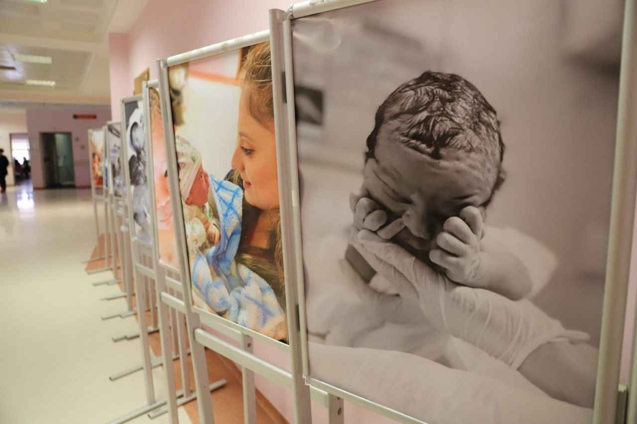 Doğum sonrası çekilen bebek resimleri yarışması düzenlendi