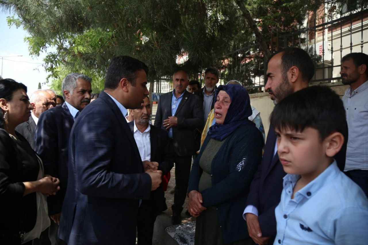 HDP heyeti Şenyaşar ailesinin bayramını kutladı