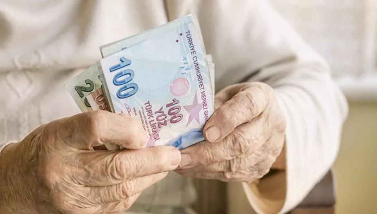Memur ve emekliler ne kadar zam alacak?