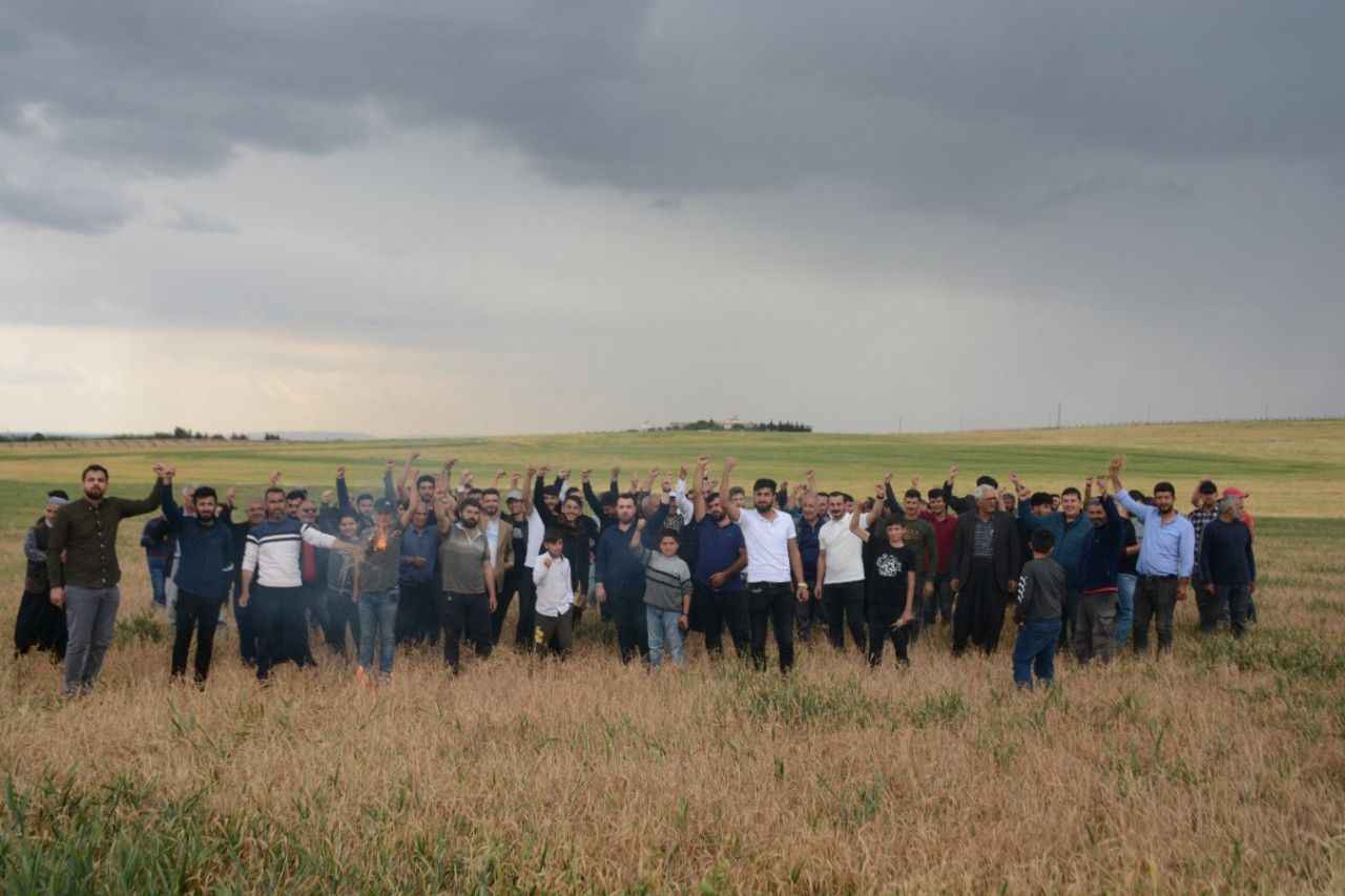 Proje mağduruyuz diyen Urfa çiftçisi eylem yaptı