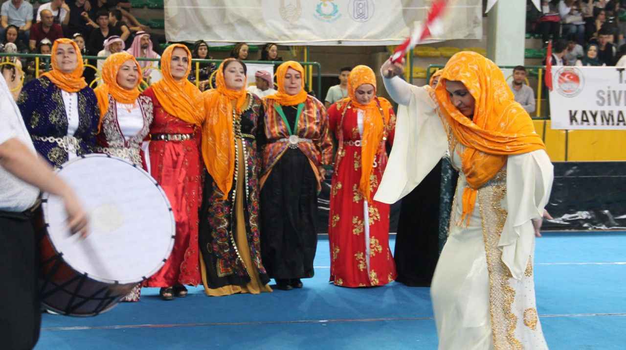 Şanlıurfa'da  “Köyler Arası Mahalli Halk Oyunları Yarışması” düzenlendi