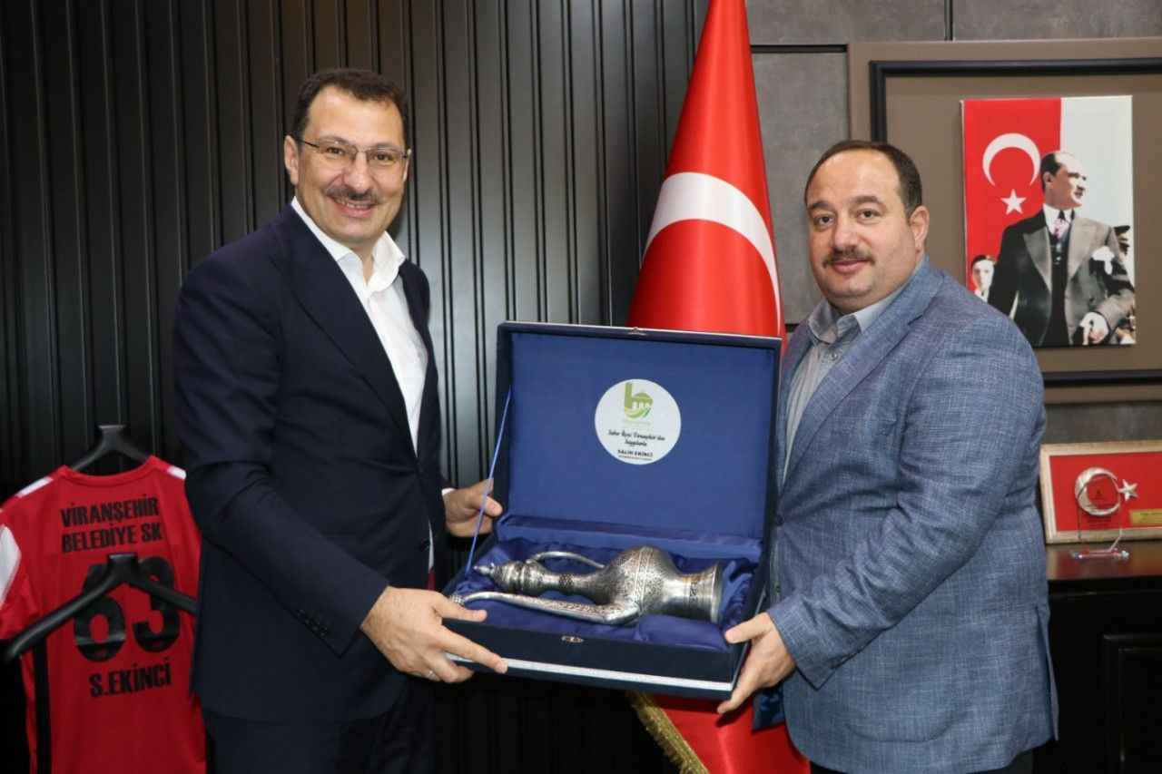 AK Partili Yavuz Viranşehir Belediyesini ziyaret etti