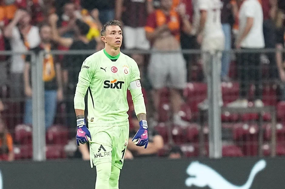 Galatasaray ve Türk futbolunda bir devir kapandı! Efsane son maçına çıkacak
