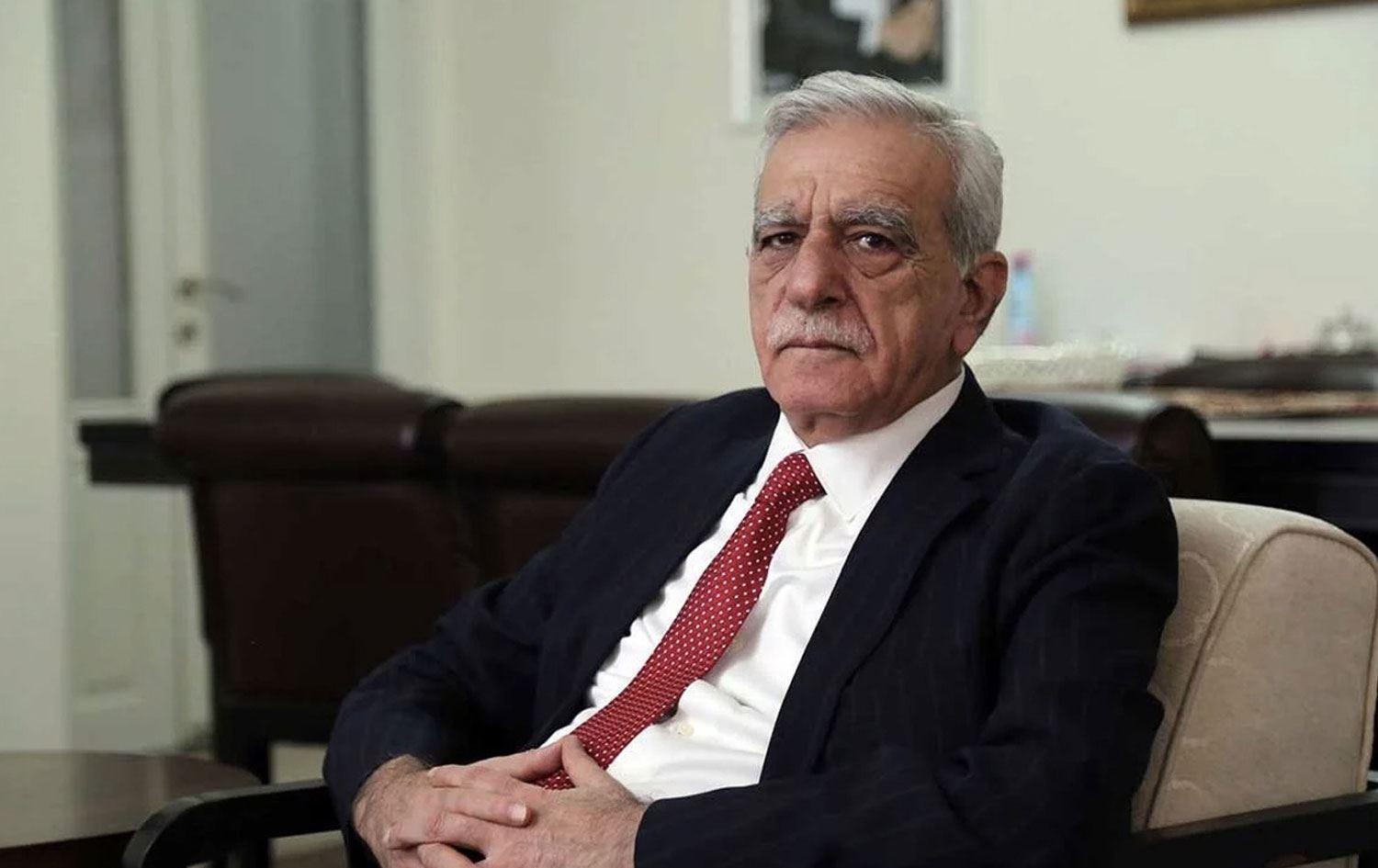 Kürt siyasetinin önemli ismi ikna edildi, geri döndü