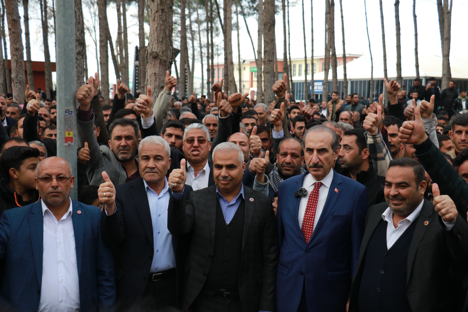 'Kırgın' başkan AK Parti'den istifa etti