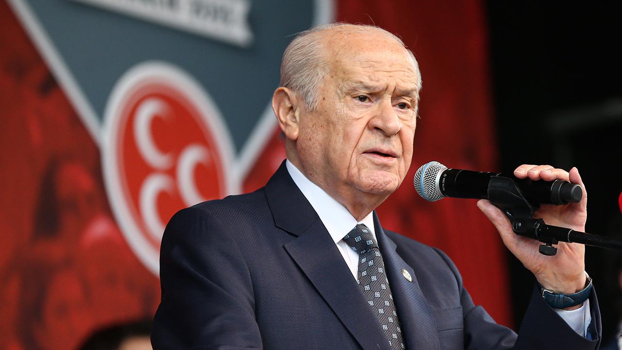 Bahçeli: Nevruz, yeniden doğuşun, dirilişin, uyanışın, huzur ve esenliğin kutlu mesajıdır