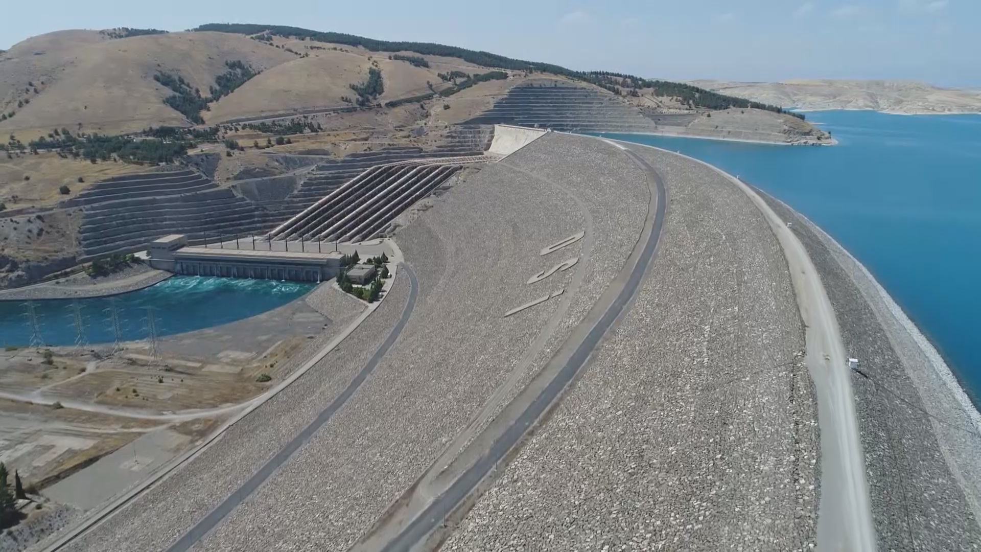 Bakanlık açıkladı!  Bakın Atatürk Barajı ne kadar enerji üretiyor?
