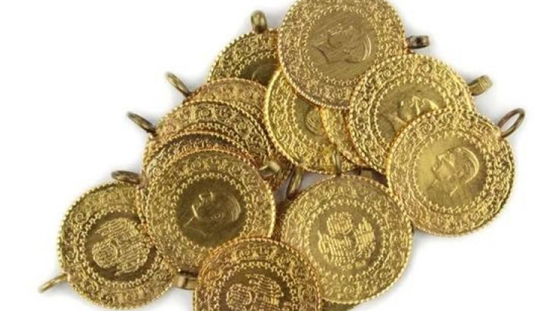 Cumhuriyet'in 100. yılına özel altın dağıtıyor