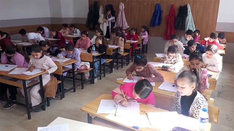 Şanlıurfa’da 400 öğrenci ücretsiz deneme sınavında ter döktü