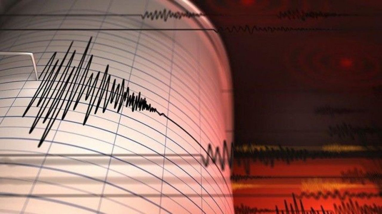 4.3 büyüklüğünde korkutan deprem! Çevre illerde de hissedildi