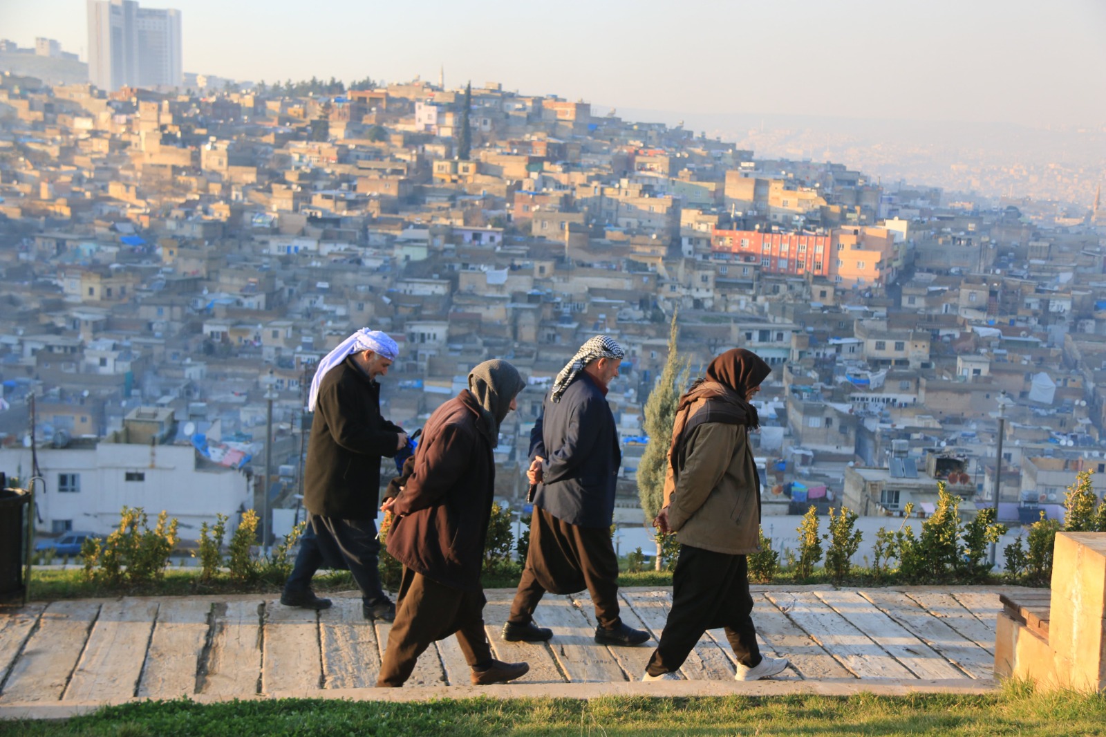 ‘2024 Emekliler Yılı’ sözü havada kalmadı! Seçim öncesi 4 bin TL ile 8 bin TL arasında seyyanen zam