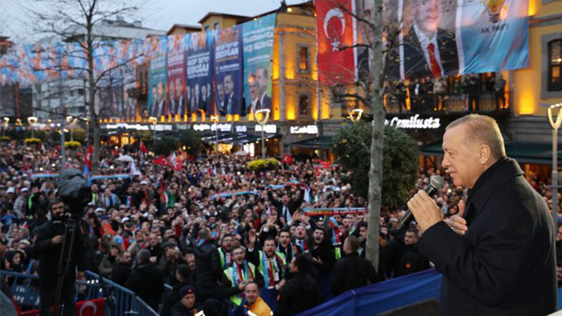 Cumhurbaşkanı Erdoğan: Siyaset istismarla mevzi kapma yarışı değildir