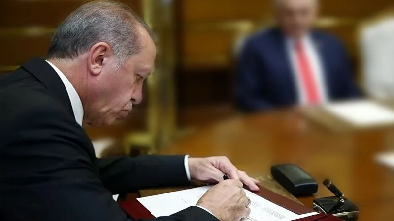 Cumhurbaşkanı Erdoğan’dan gece yarısı flaş atamalar