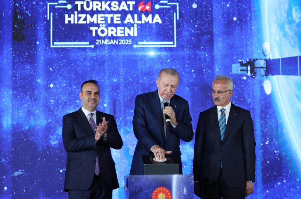 Cumhurbaşkanı Erdoğan: Kendi uydusunu üreten 11 ülkeden biriyiz