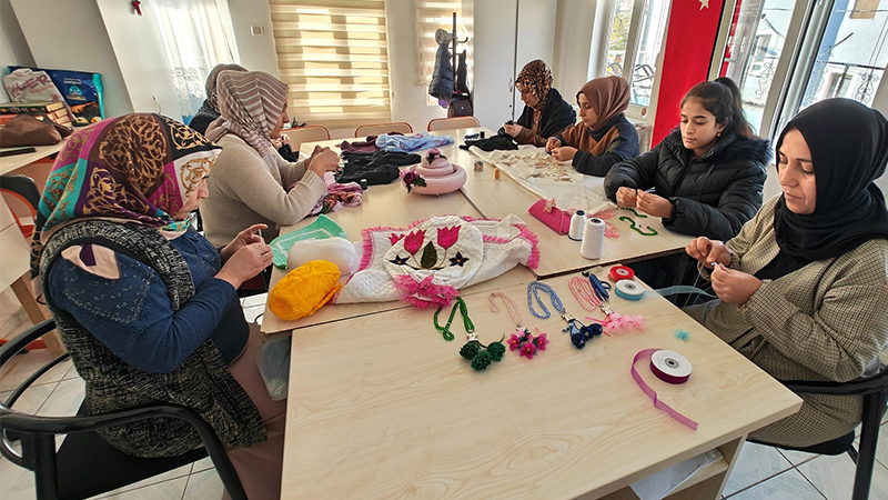 Eyyübiye'de kadın destek merkezleri hayatları değiştiriyor