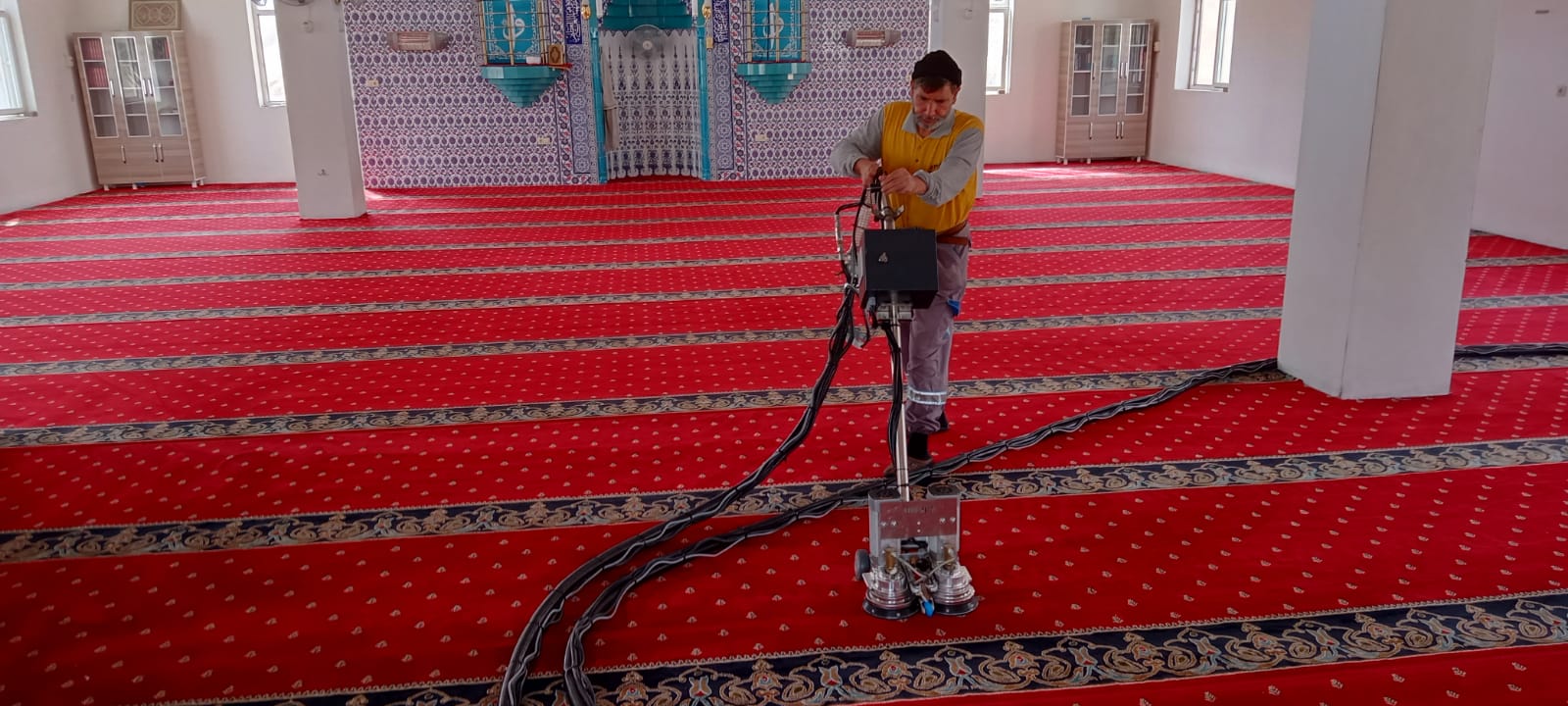 Eyyübiye’de cami temizlikleri devam ediyor