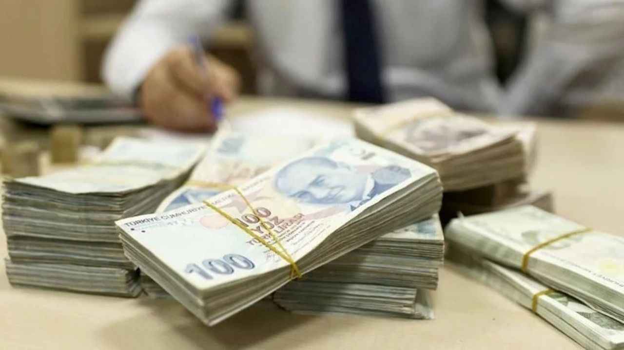 Gece yarısı sürpriz faiz kararı!
