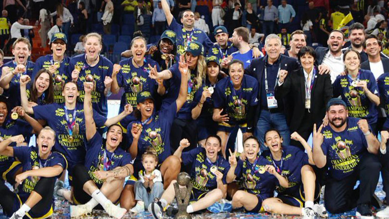 Fenerbahçe üst üste ikinci kez Euroleague şampiyonu