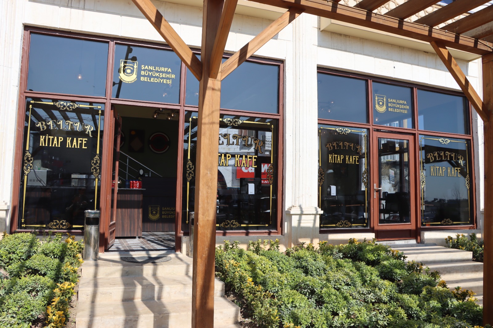 Şanlıurfa’da gençlere özel kafenin ilki açıldı! Fiyatları duyan akın edecek