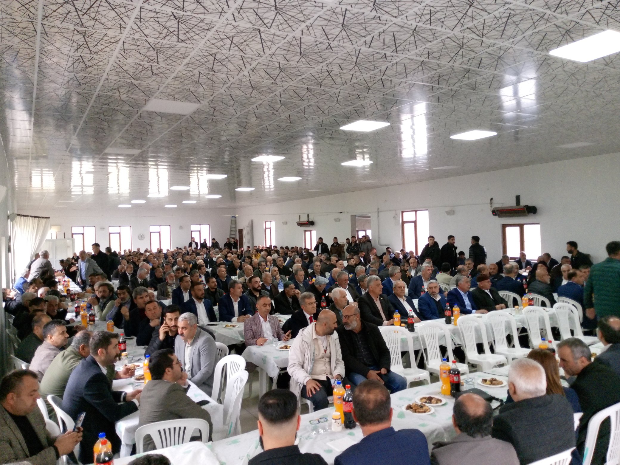 Şanlıurfa ile Bitlis arasında barış sofrası kuruldu! İki aile arasındaki husumet son buldu
