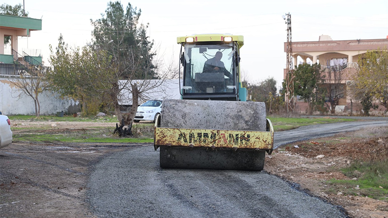 Harran'da asfalt çalışmaları sürüyor