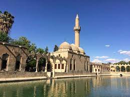 Urfa'da Yeni Bir Turizm Merkezi: Balıklıgöl