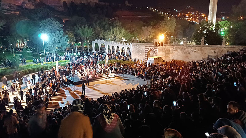 Şanlıurfa’da Kadir Gecesi dualarla idrak edildi