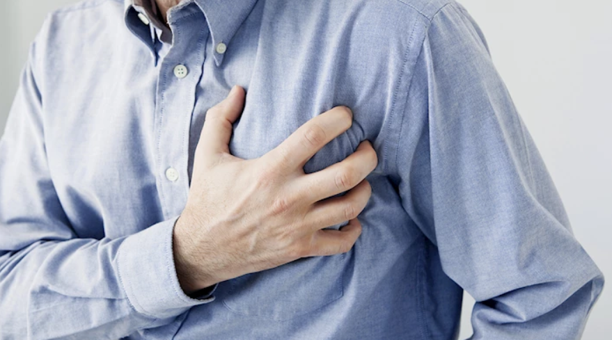 Kalp krizi belirtileri 1 gün önceden fark edilebilir!  Bu belirtileri fark ederseniz, hemen acil servise başvurun
