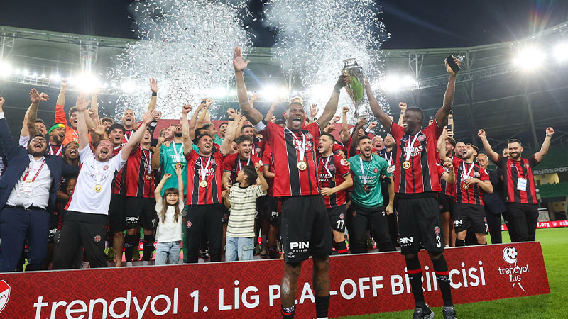 Evinde Şanlıurfaspor'dan 1 puan almıştı! Süper Lig'e çıktı