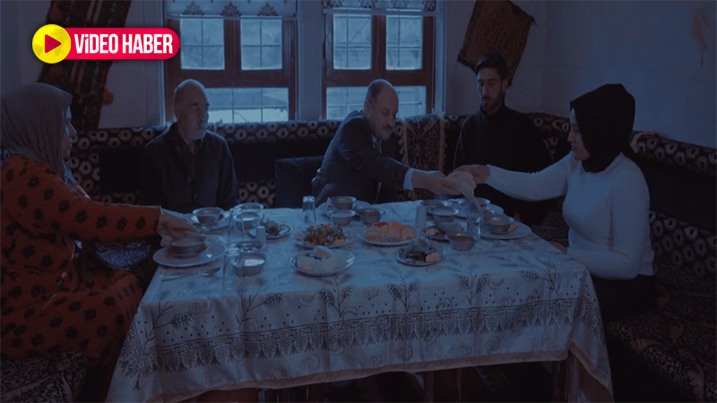 Kasım Gülpınar ekmeğini bölüştü! Ramazan ayı özel klip