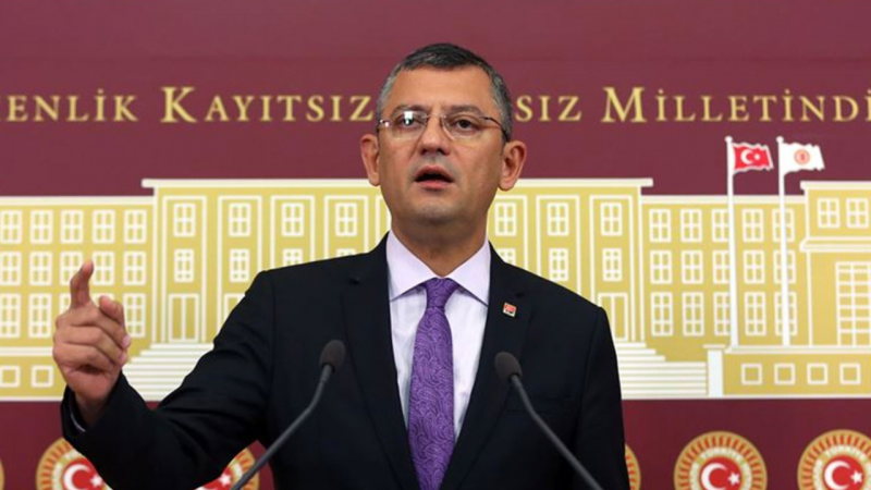 Özgür Özel CHP Genel Başkanlığı’na adaylığı açıkladı