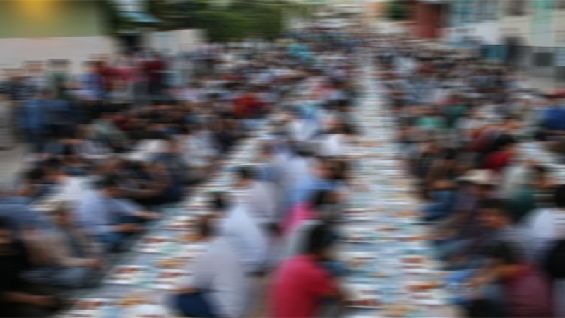 Komşuda yemek yasağına uymayan taziye evi mühürlendi