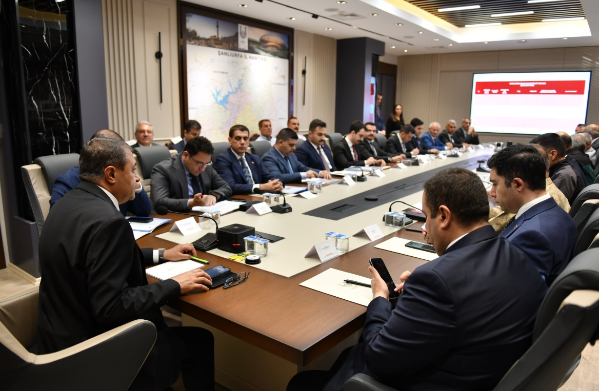 Vakalar artmadan Şanlıurfa Valisi herkesi topladı! Günün en önemli toplantısı...