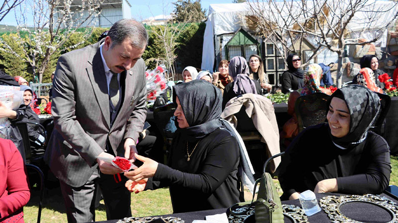 Başkan Baydilli: Kadınlar nesilleri yetiştiren annelerdir